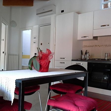 Casa Vacanze The Flea'S Home Fondi Pokój zdjęcie
